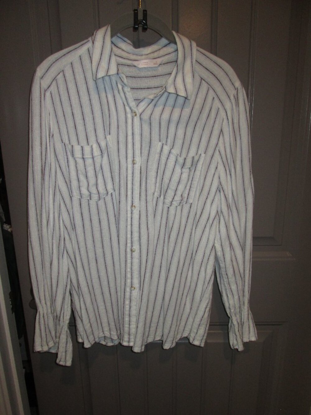 LC Lauren Conrad Size L, LS Button Front Stripe Shirt w/Elastic Ruffle Wrists